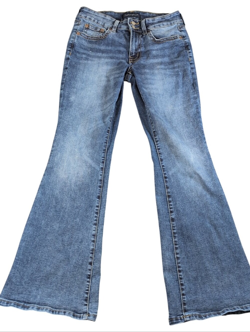 Aeropostale Low Rise Flare Jeans Size 6 Y2K Medium Wash Denim